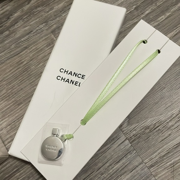 Chanel Chance Hand Cream Set - Picture 5 of 6